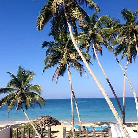 Rainbow Beach Hotel Хикадува Екстериор снимка