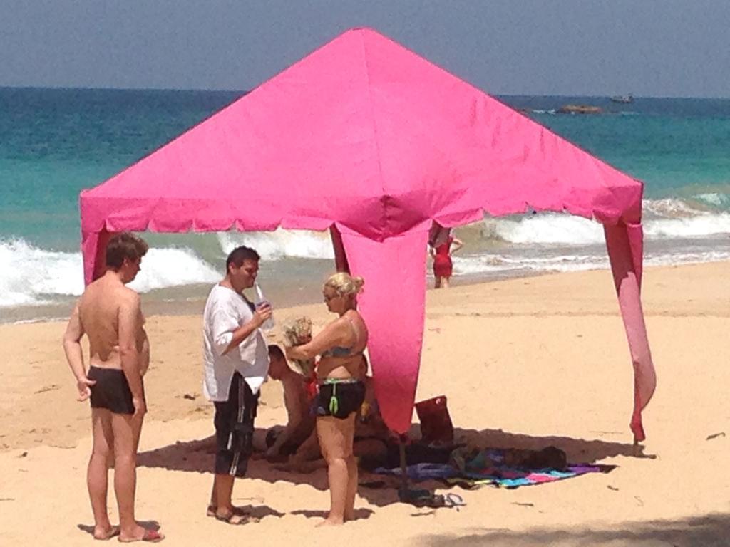 Rainbow Beach Hotel Хикадува Екстериор снимка