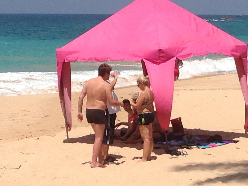 Rainbow Beach Hotel Хикадува Екстериор снимка